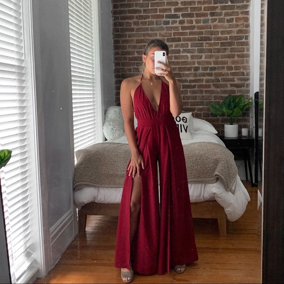 Showpo jumpsuit - Picture 2 of 8